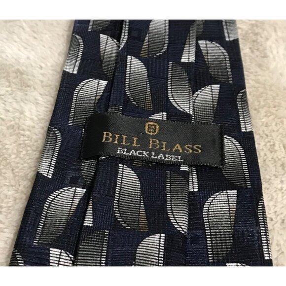 Bill Blass Black Label Mens Tie NBlue & Silver Geometric Leaf Pattern 100% Silk - Picture 3 of 3